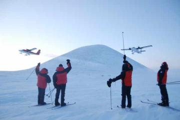 Twin Otters heading back to south. We are on ice on our own.